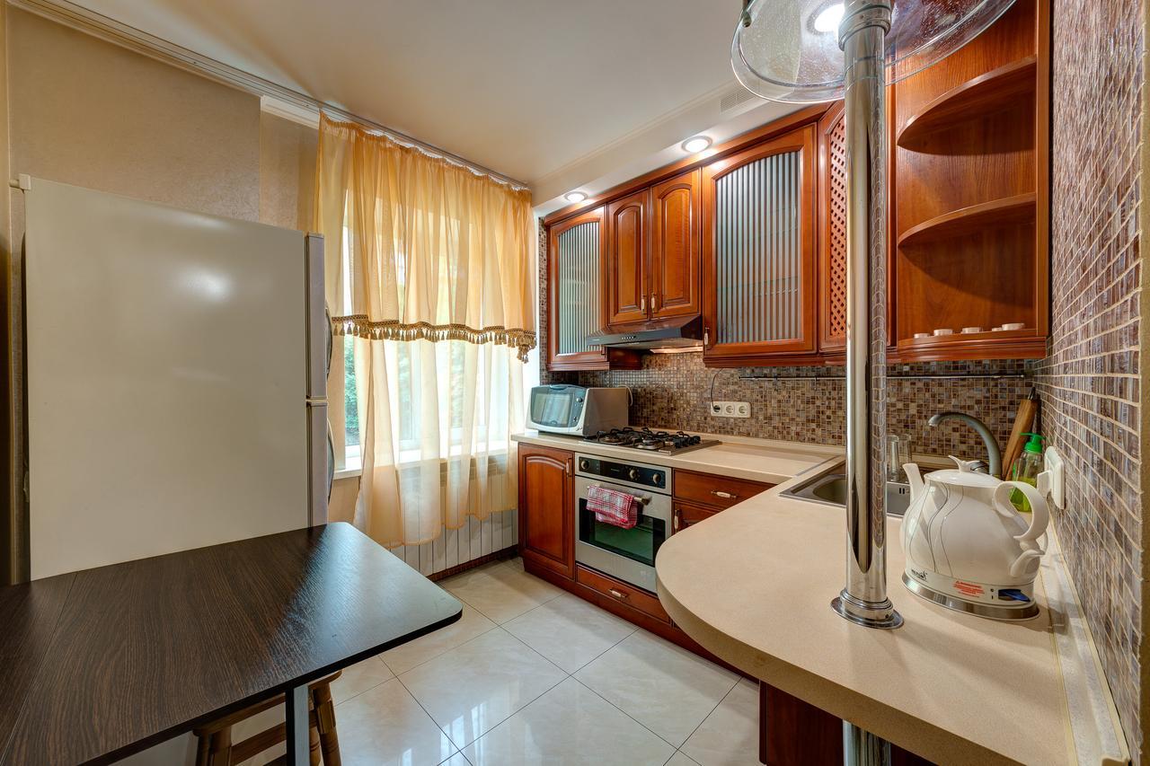 Apartamenty Na Dragomirova 10A Kyjev Exteriér fotografie