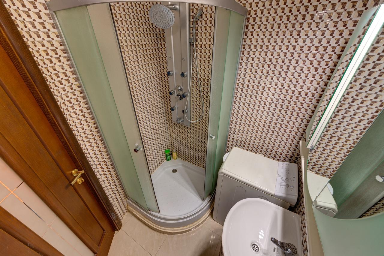 Apartamenty Na Dragomirova 10A Kyjev Exteriér fotografie